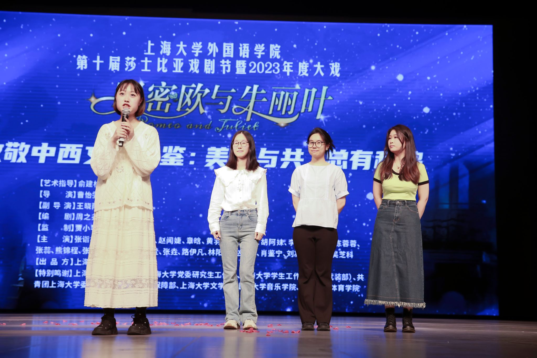 787B1733.jpg 787B1733.jpg