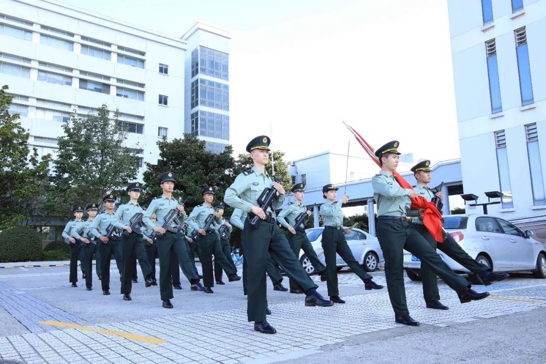 我爱你，中国！上大人唱响对祖国的赞歌！