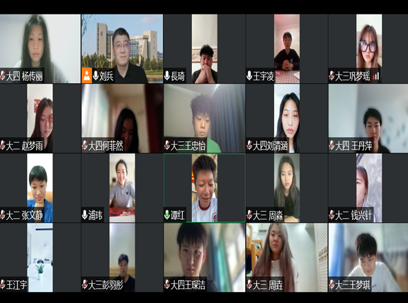 我校女足高水平运动队开启新学年第一课